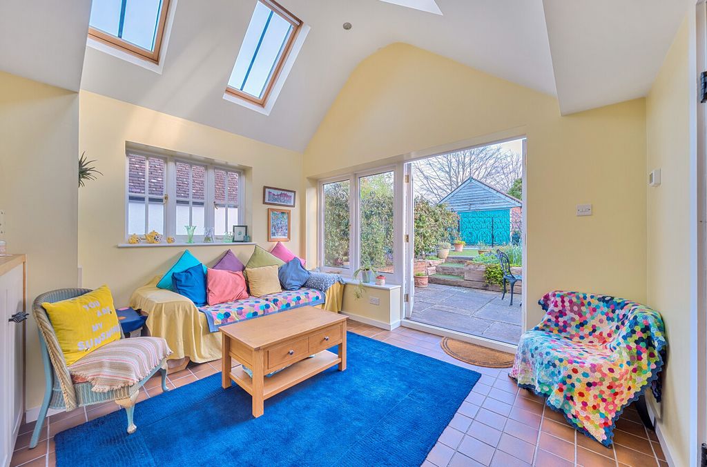 Property photo 2 of 33 1433319-22-69c54c...