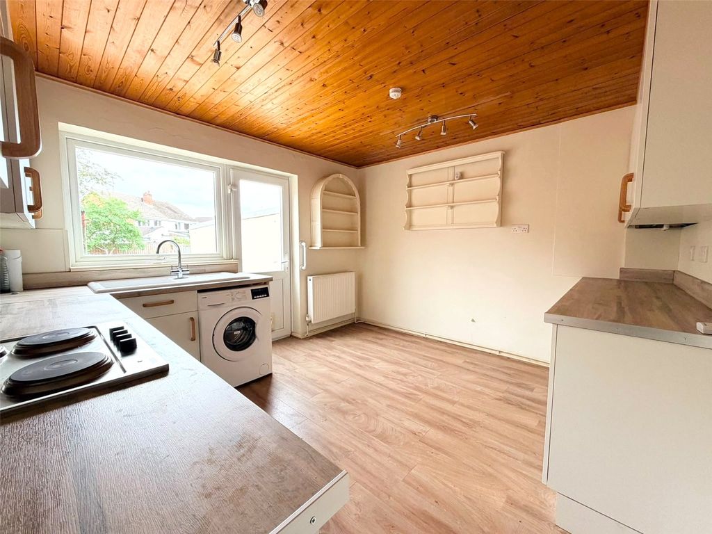 Property photo 3 of 18 Picture No. 21