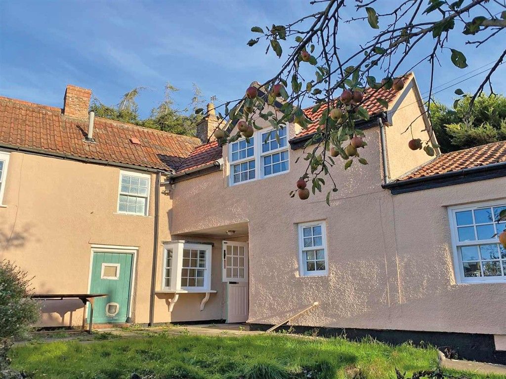 Property photo 1 of 11