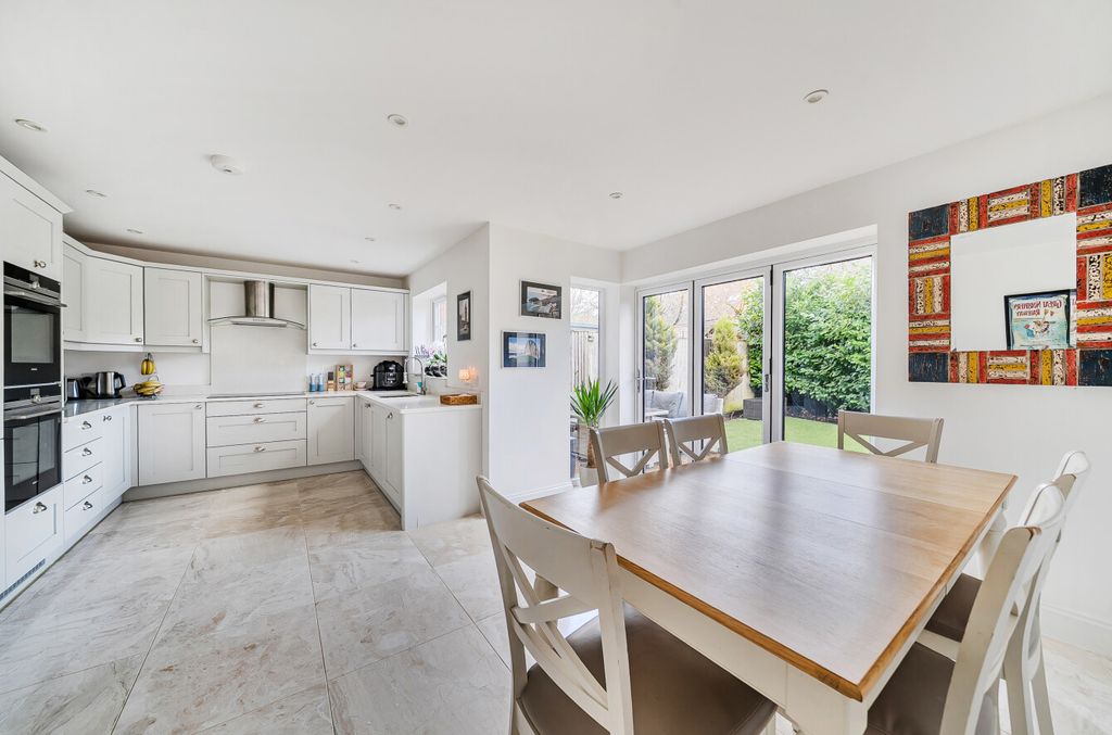 Property photo 2 of 22 1405047-4-697A1Fc...