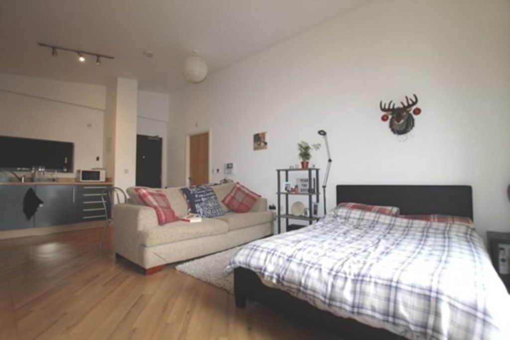 Property photo 3 of 8
