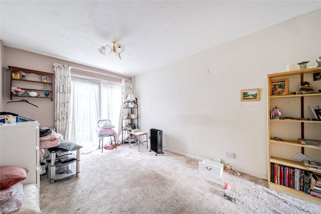 Property photo 2 of 10 Picture No. 06