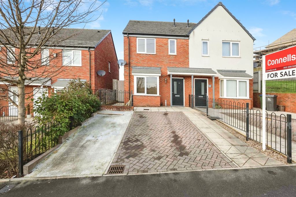 Property photo 1 of 16