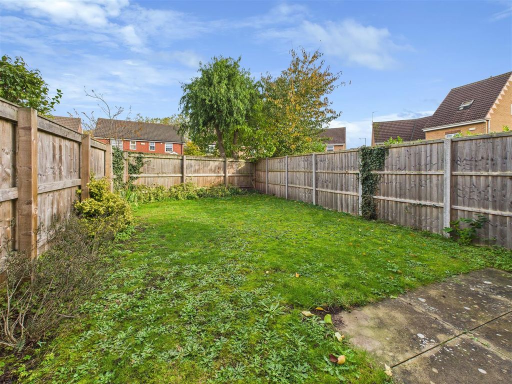 Property photo 3 of 10 Outside