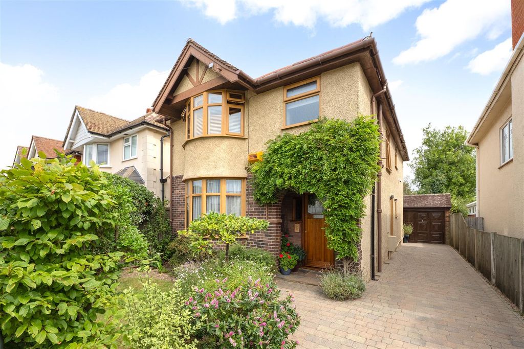 Property photo 1 of 19 Fitzroy Road, Tankerton, Whitstable