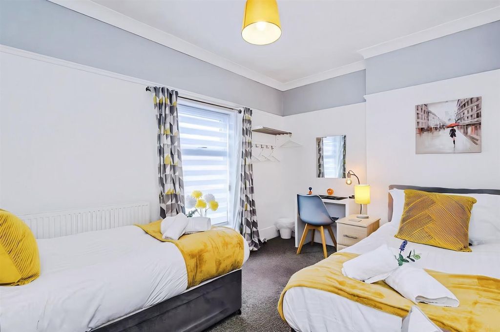 Property photo 3 of 13 661Ebfa5-Screenshot 202025-12-15 20114647.Png