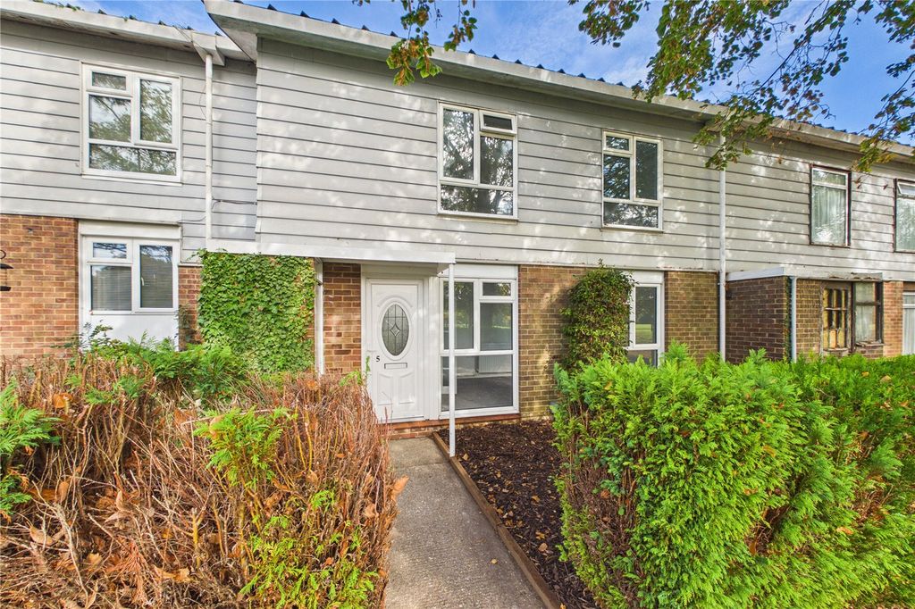 Property photo 1 of 11 Front