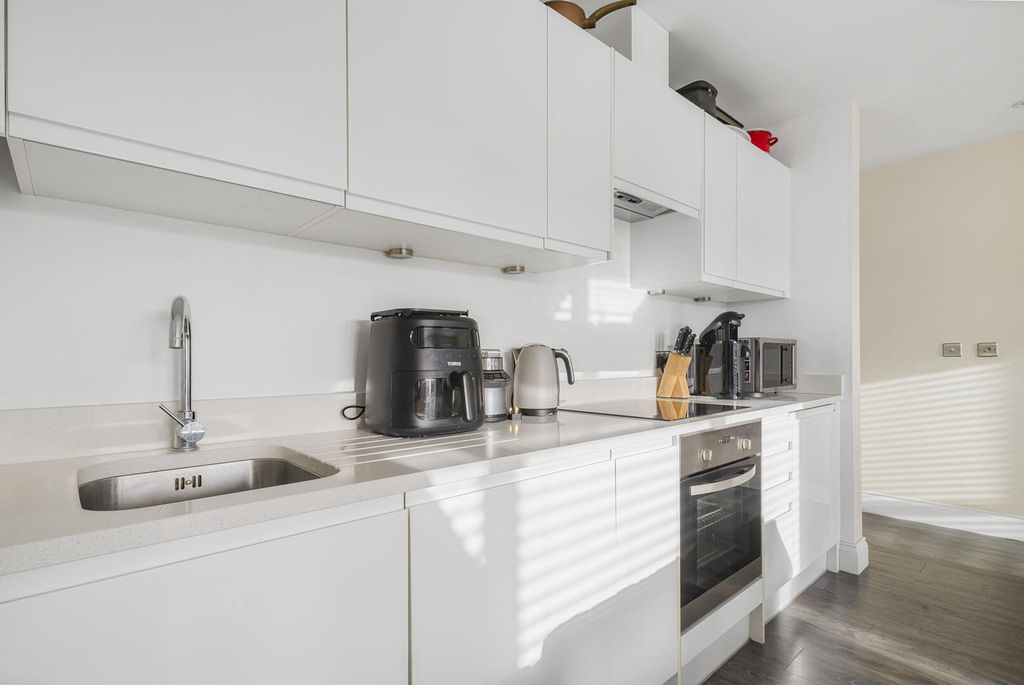 Property photo 2 of 13 Kitchen