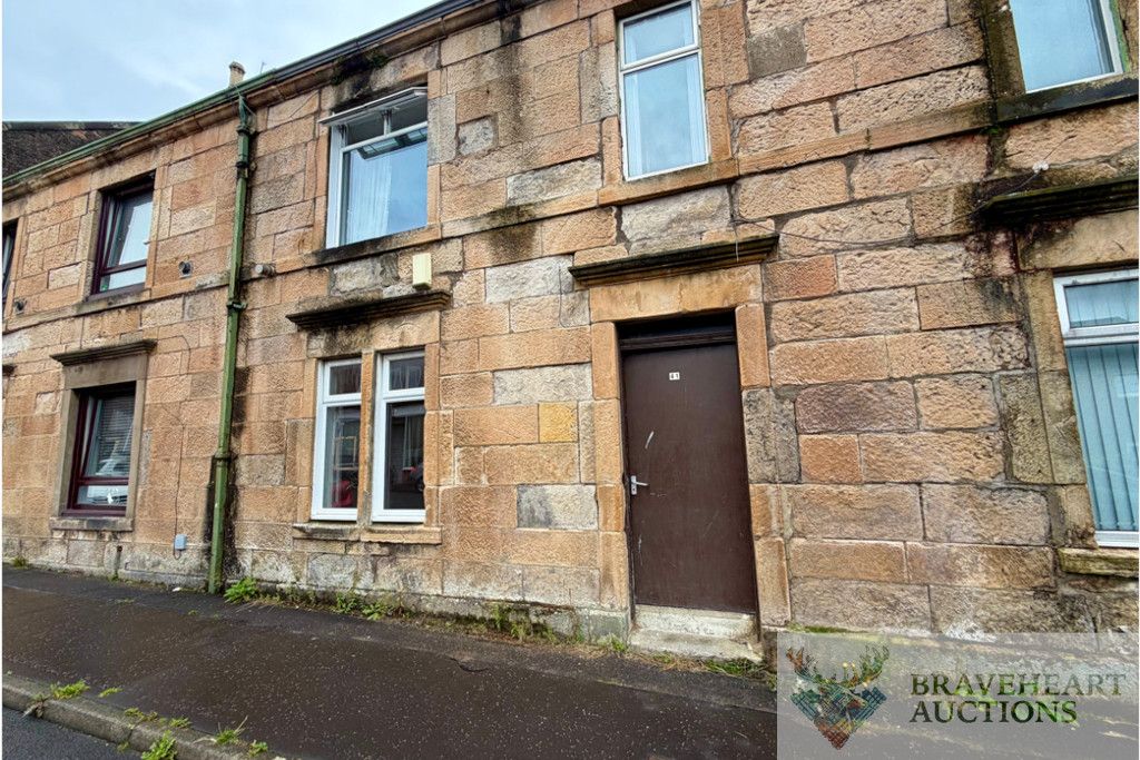 Property photo 1 of 11 Photo 9