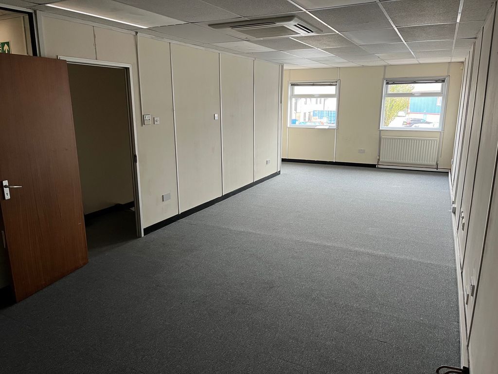 Property photo 2 of 4