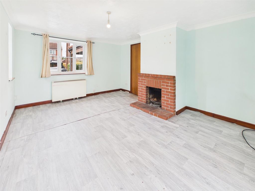 Property photo 3 of 20 Cam04116G0-Pr0297-Still015.Jpg