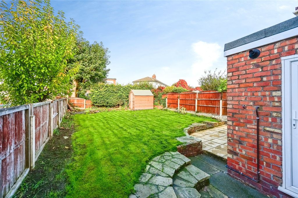 Property photo 3 of 11 Picture No. 21