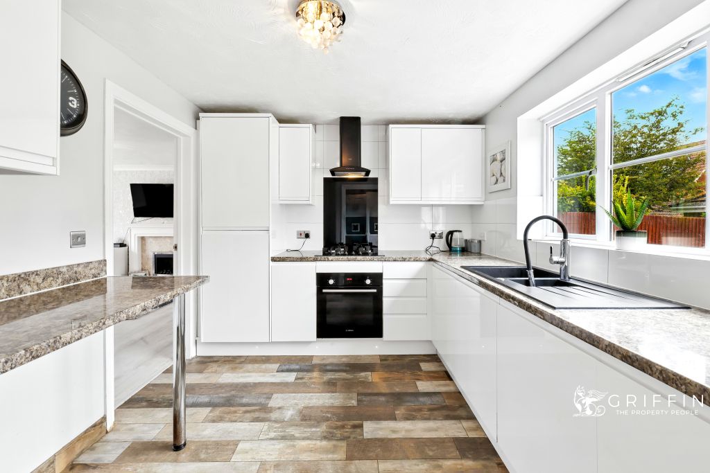 Property photo 3 of 21 171A0116