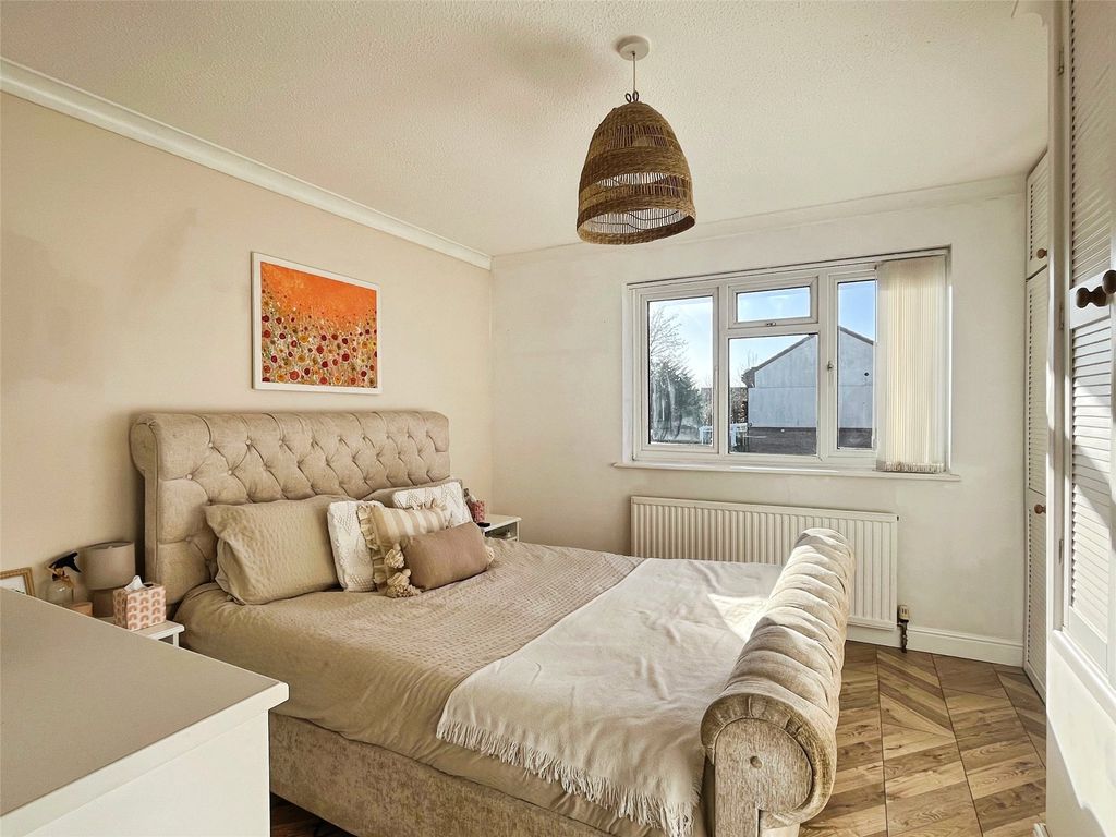 Property photo 3 of 9 Picture No. 06