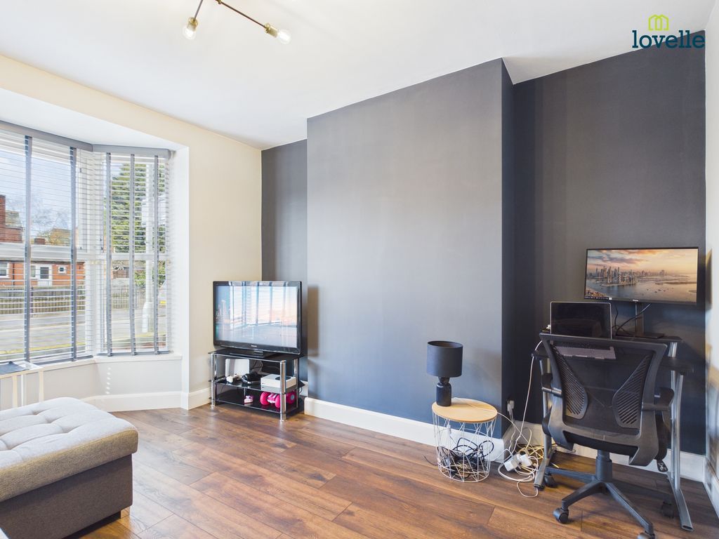 Property photo 2 of 23