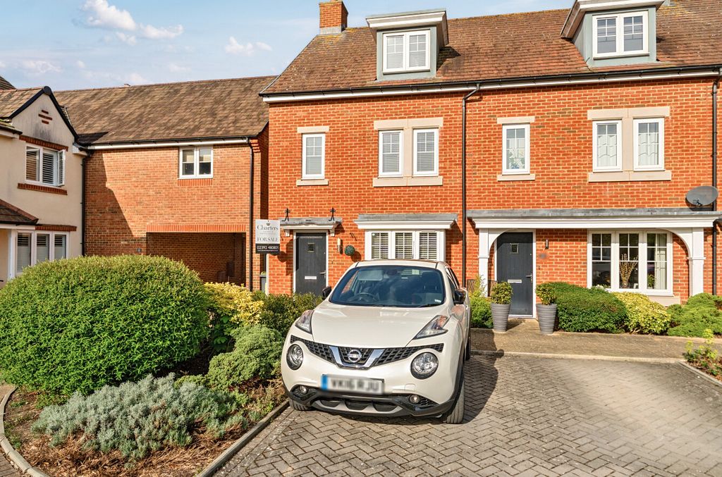 Property photo 1 of 13 1439485-16-69d773...