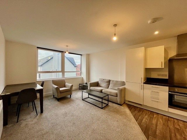 Property photo 2 of 7 Living Room