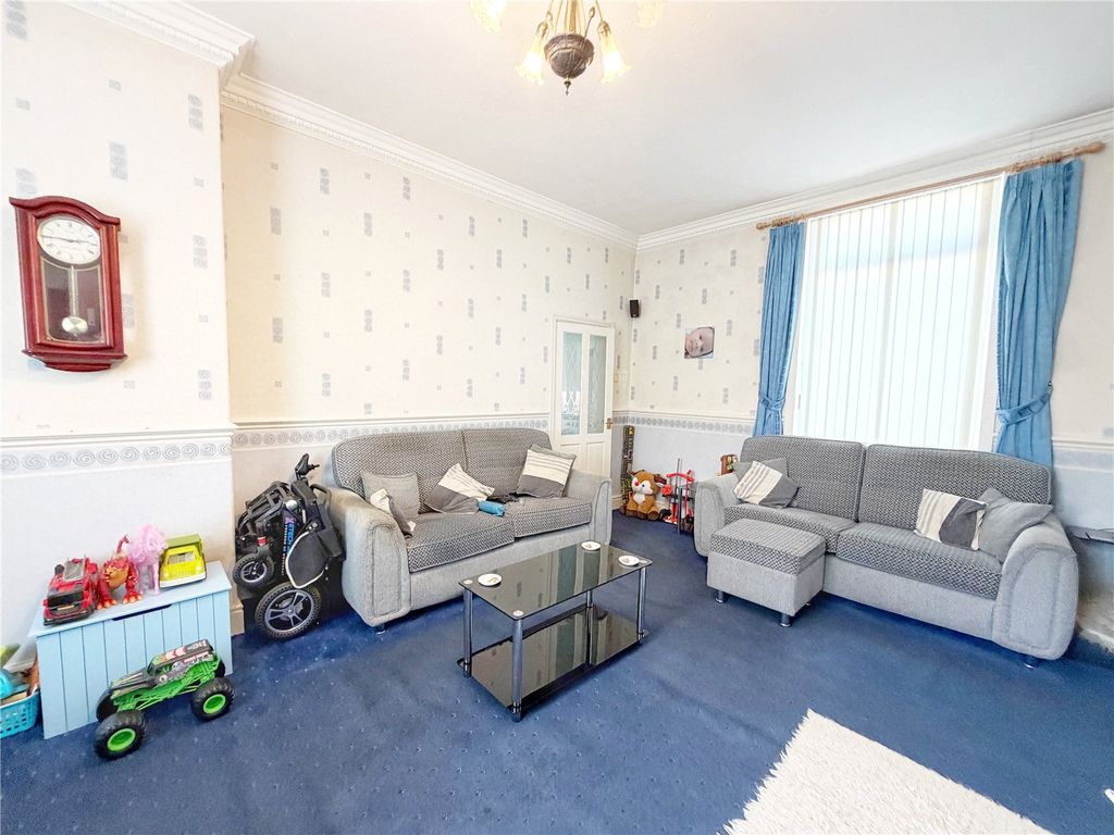 Property photo 3 of 22 Picture No. 03