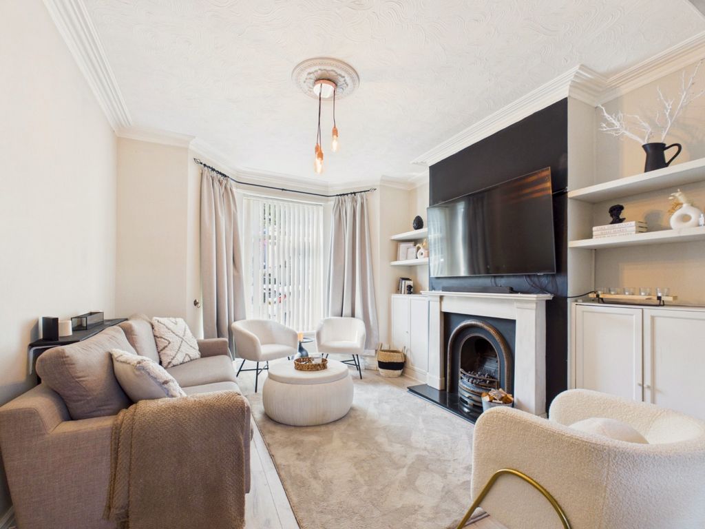 Property photo 2 of 21 5169095