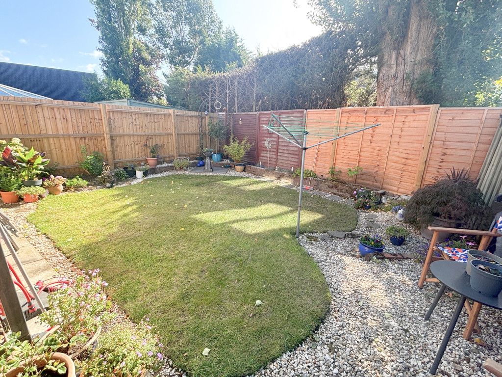 Property photo 2 of 13 Photo 12