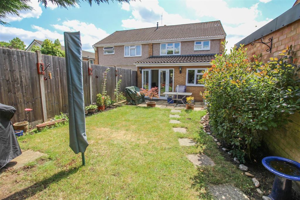 Property photo 3 of 12