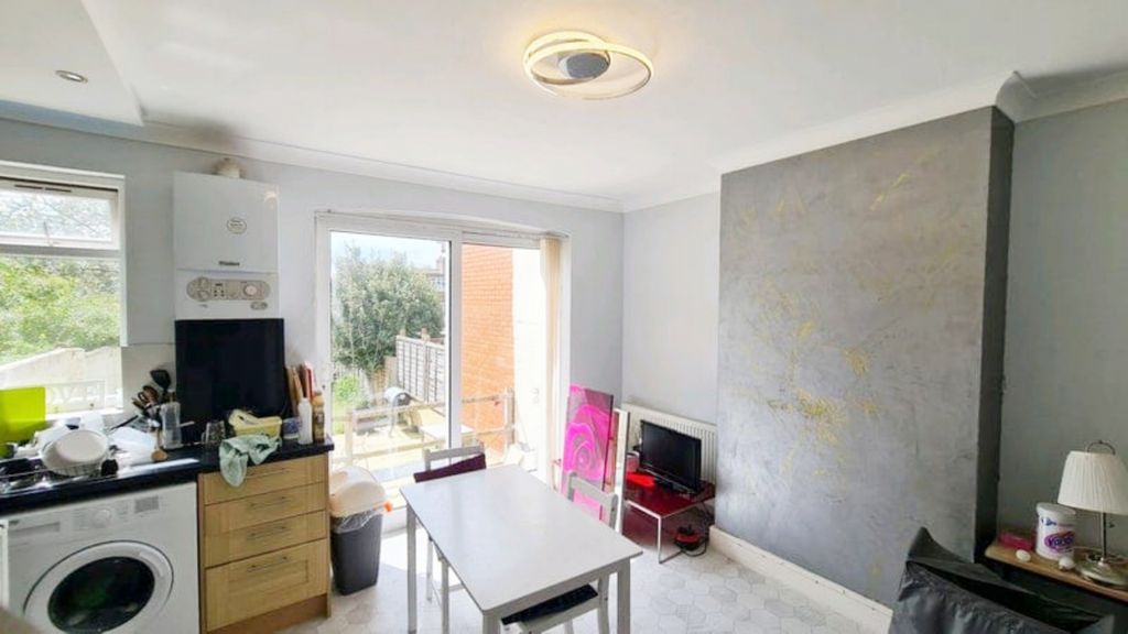 Property photo 2 of 7 Gallery