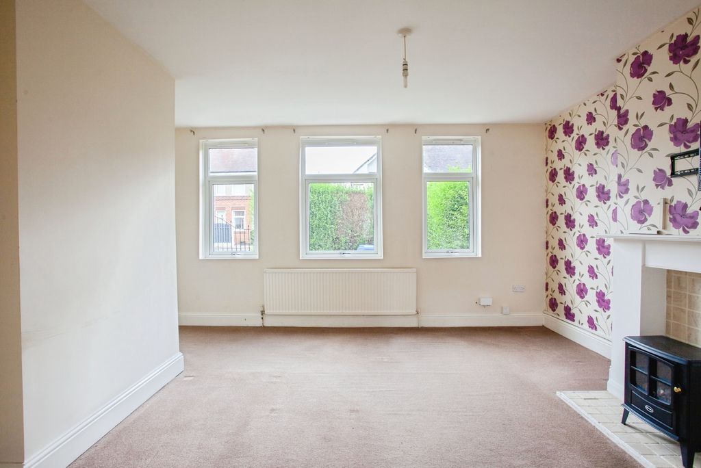 Property photo 3 of 16 Pbox-Img.Jpg