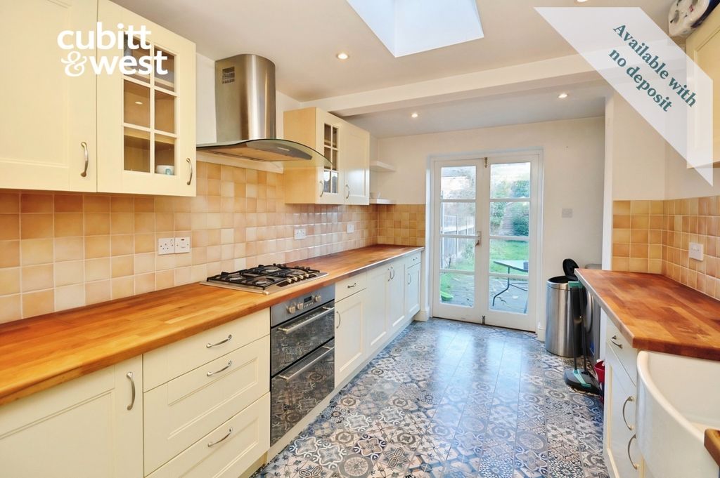 Property photo 2 of 10 B26Eca6F-Nl 202