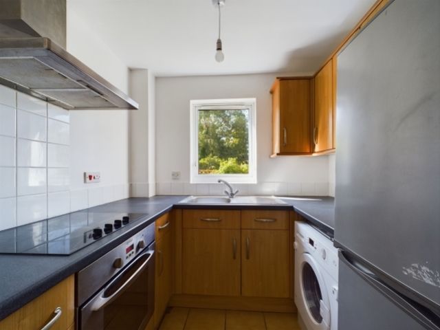 Property photo 3 of 7 Cam01740G0-Pr0067-Still003