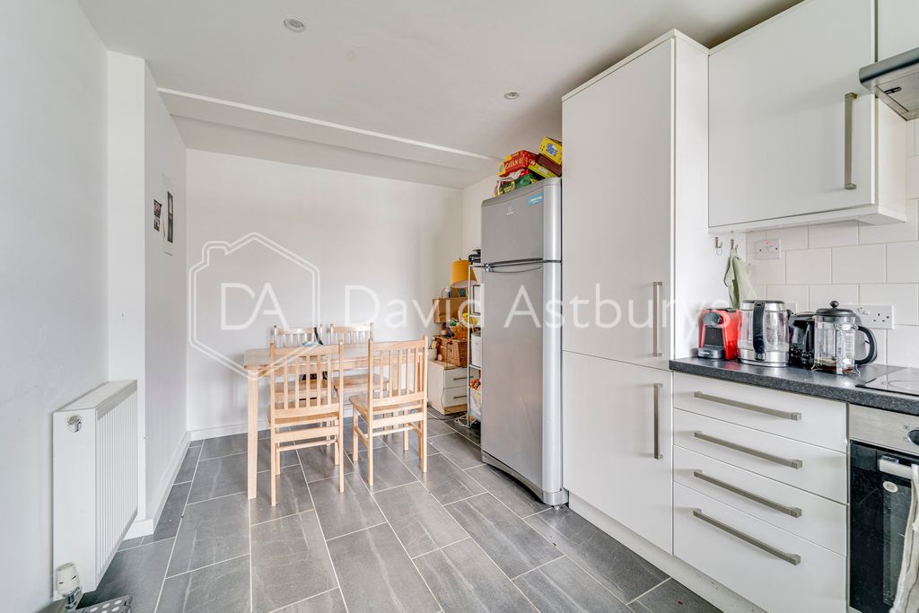 Property photo 2 of 14 Ndb01920_Enfused