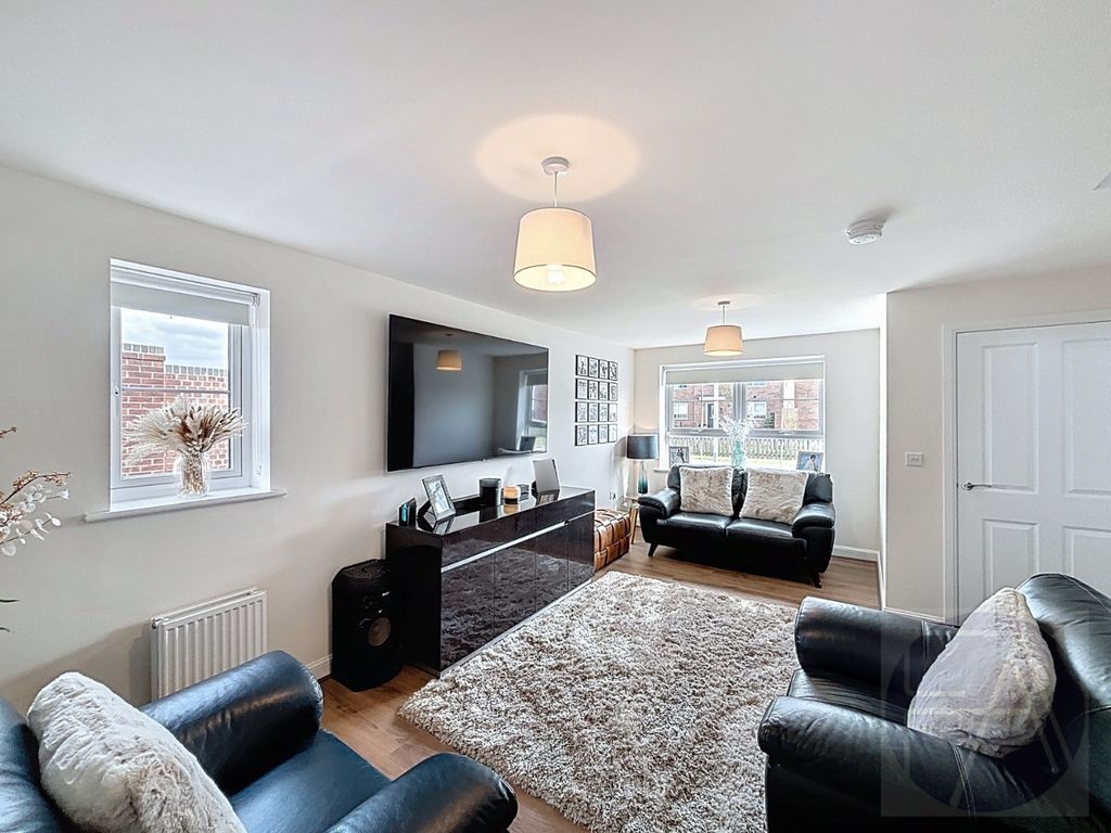Property photo 2 of 28 4415232
