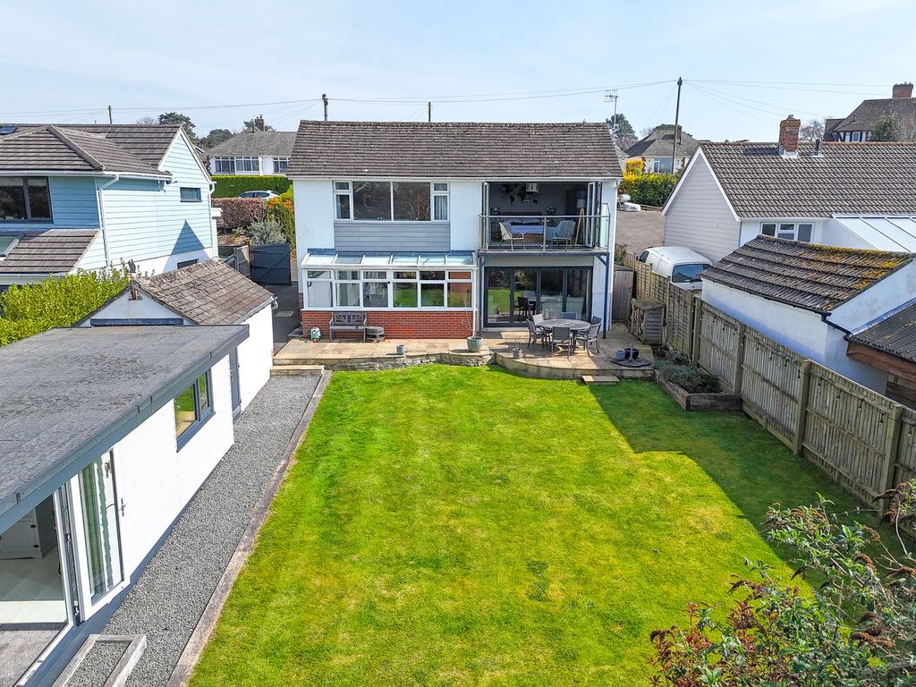 Property photo 3 of 19