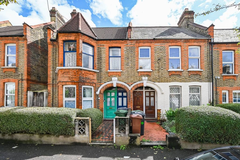 Property photo 1 of 16