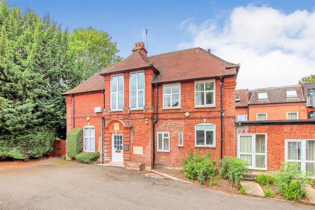 Property photo 1 of 11 Front 2.Jpg