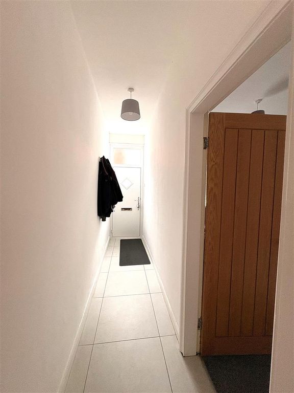 Property photo 2 of 14 Entrance 1.Jpg
