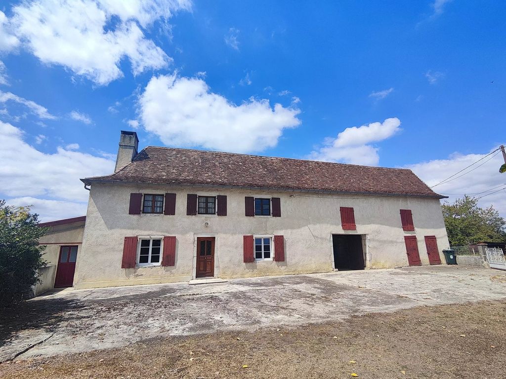 Property photo 1 of 15 18th Century Farmhouse With 16 Hectares Of Land
