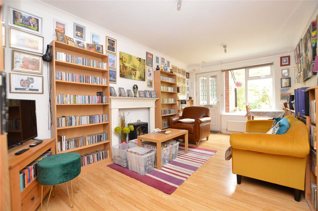 Property photo 2 of 10 Picture No. 05