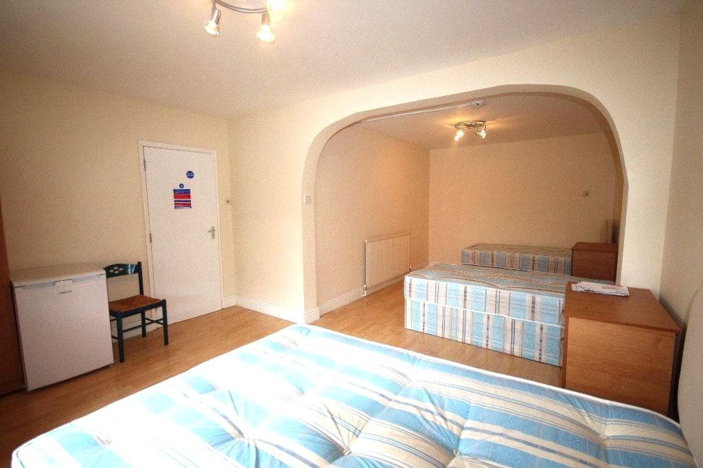Property photo 3 of 9 Picture No. 02