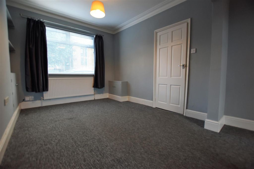 Property photo 3 of 12 Lounge/Diner