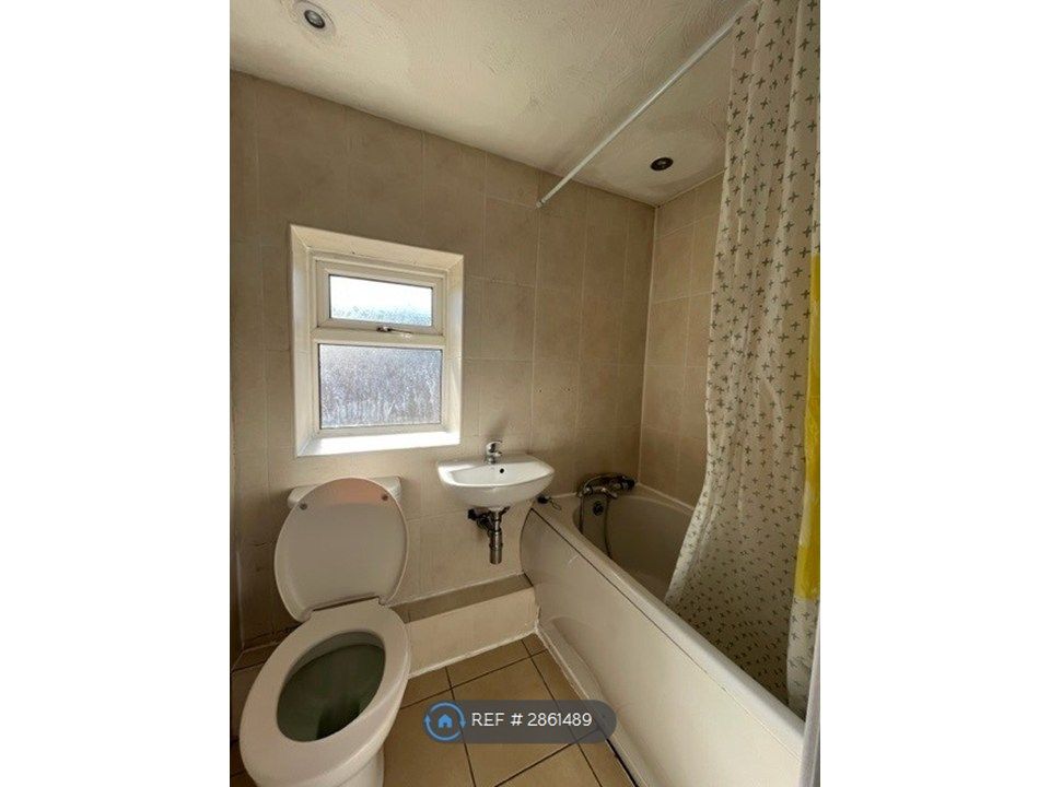 Property photo 2 of 4