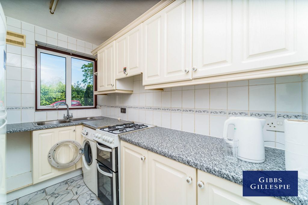 Property photo 1 of 13 Kitchen