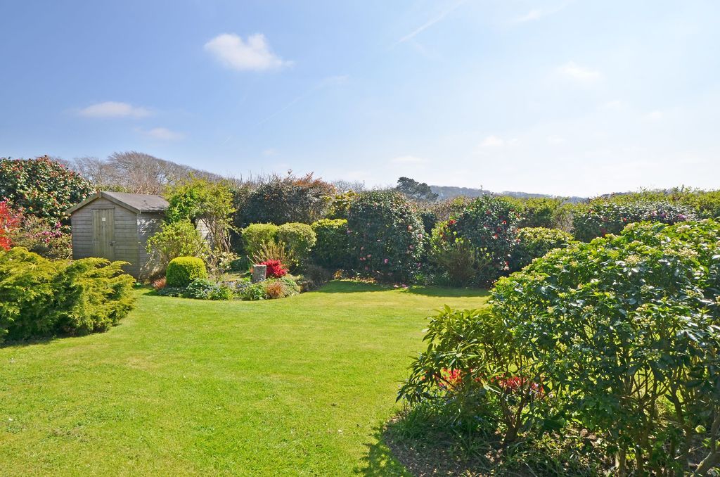 Property photo 3 of 48