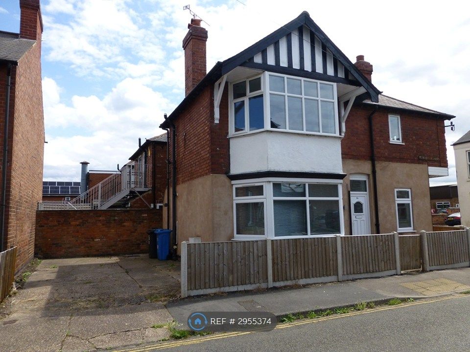 Property photo 1 of 6 Outside Front