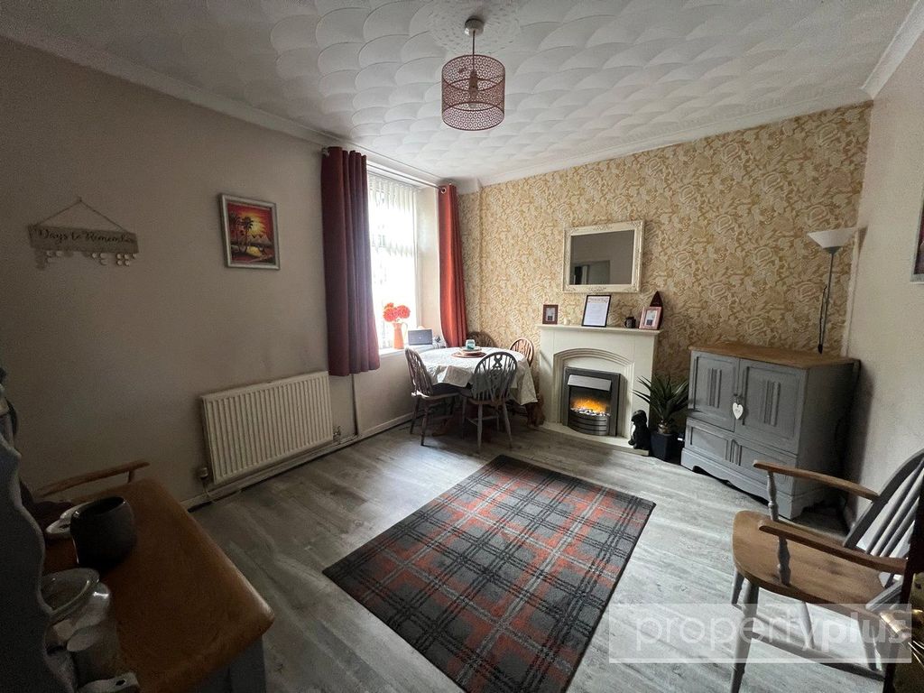 Property photo 3 of 13 Picture No. 10