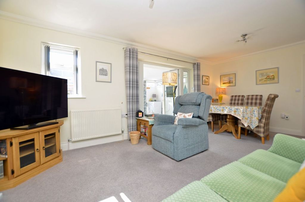 Property photo 2 of 13 2 - Lounge-Area