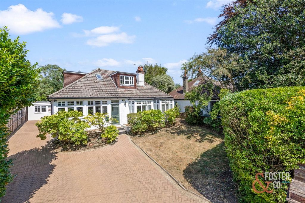 Property photo 1 of 33 The Droveway_13-022.Jpg