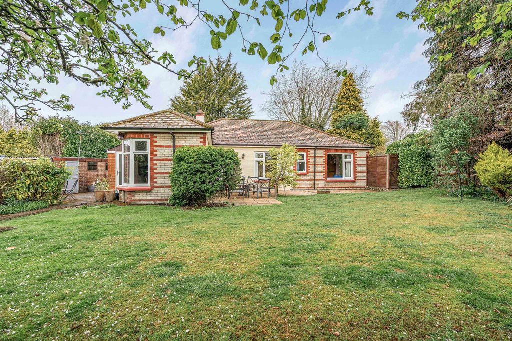 Property photo 2 of 19 Picture No. 18