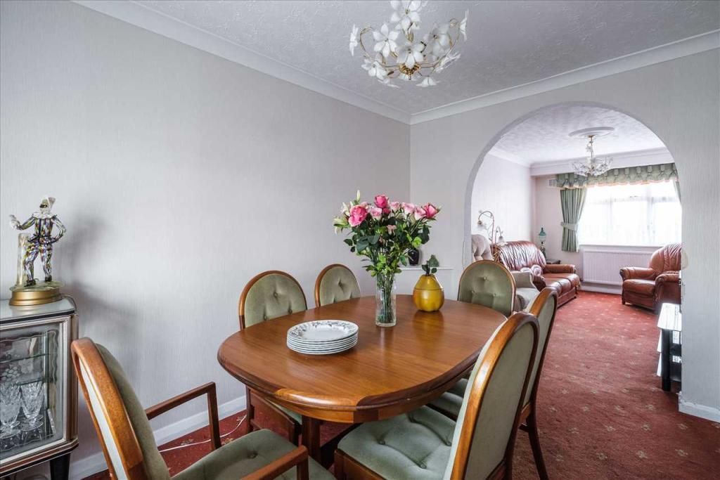 Property photo 2 of 7 Dining Room