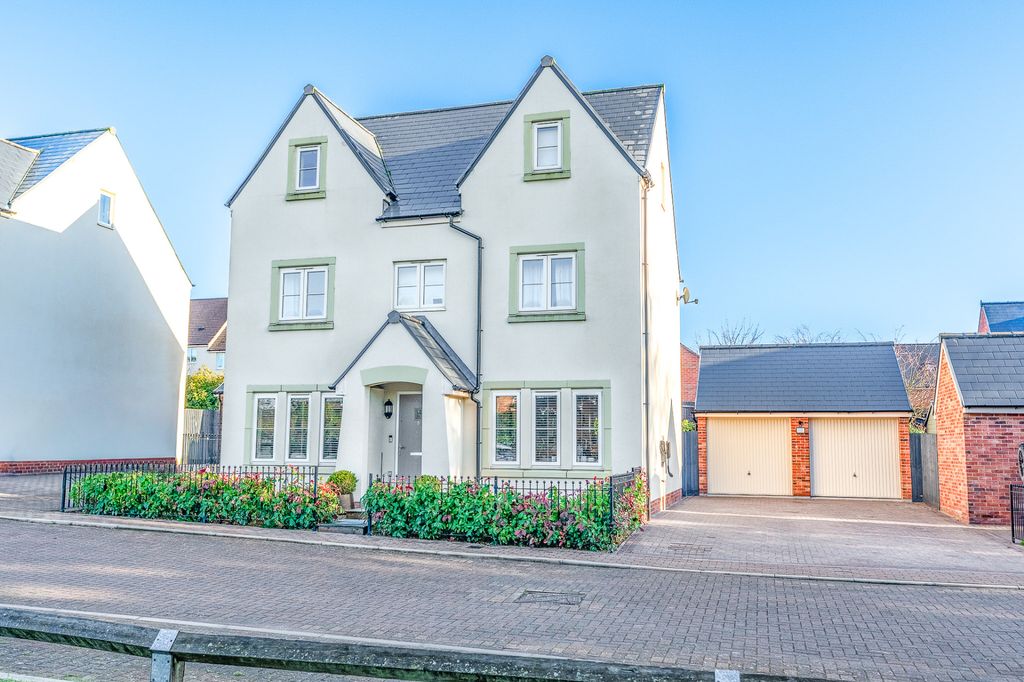 Property photo 1 of 29