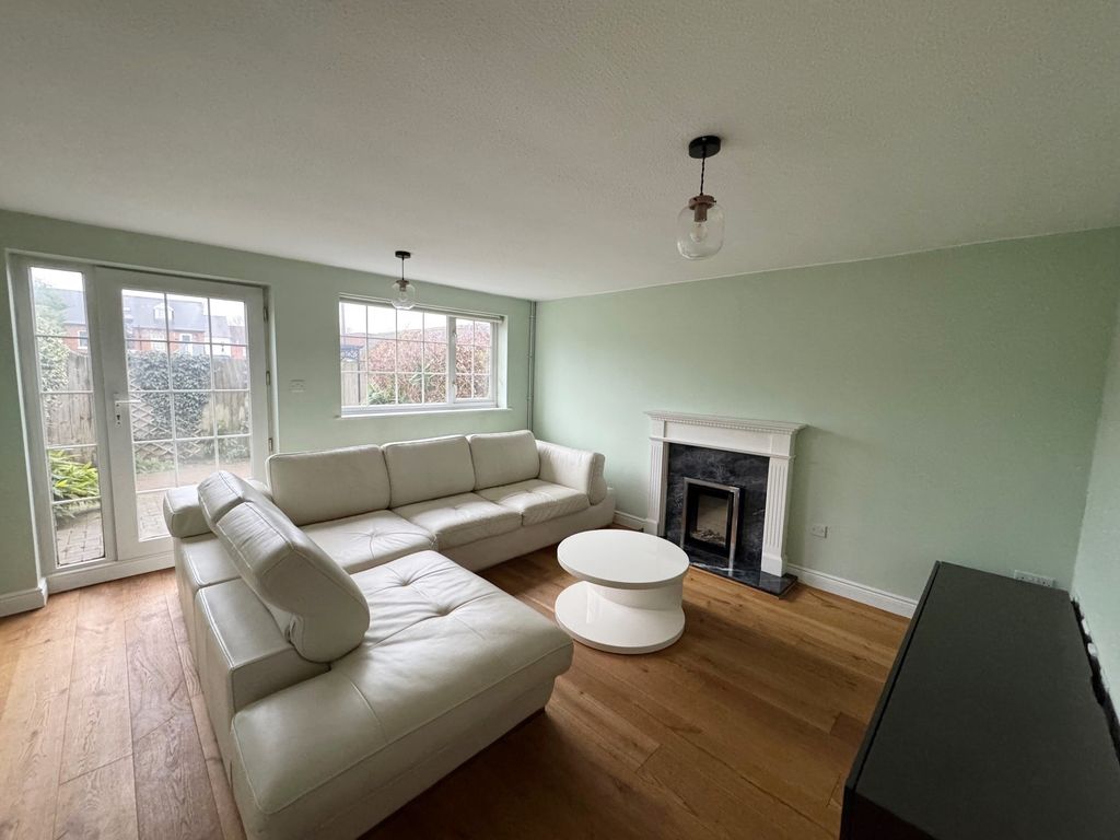 Property photo 3 of 14 1